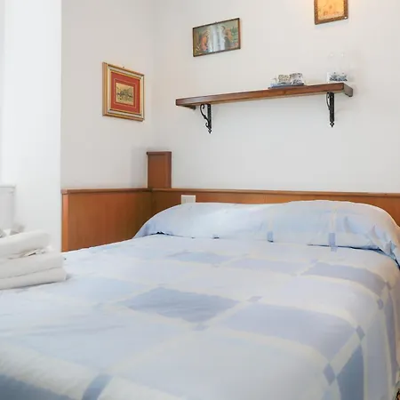 Lena Guest house Bellano
