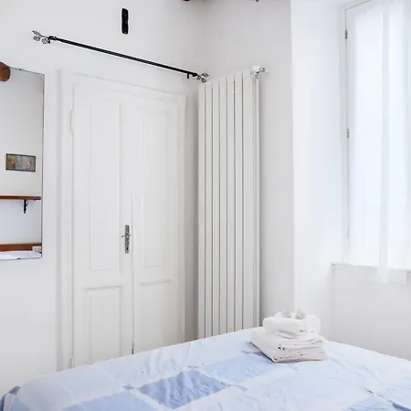 Guest house Lena Bellano